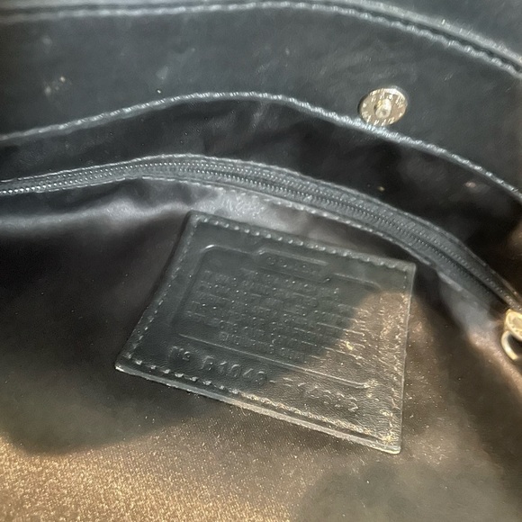 Coach leather black bag - Picture 3 of 3